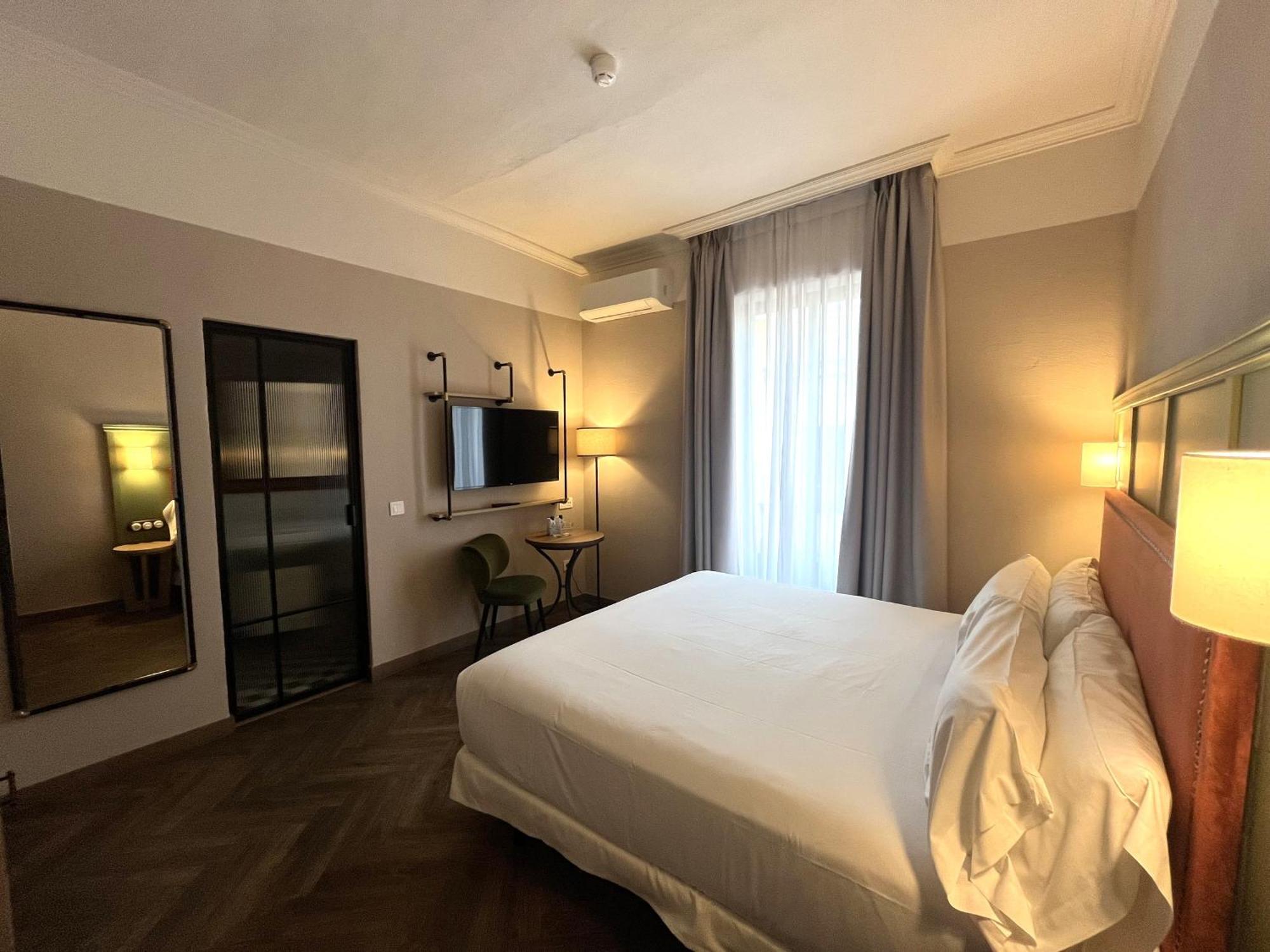 The Honest Hotel & Apartments Sevilha Exterior foto